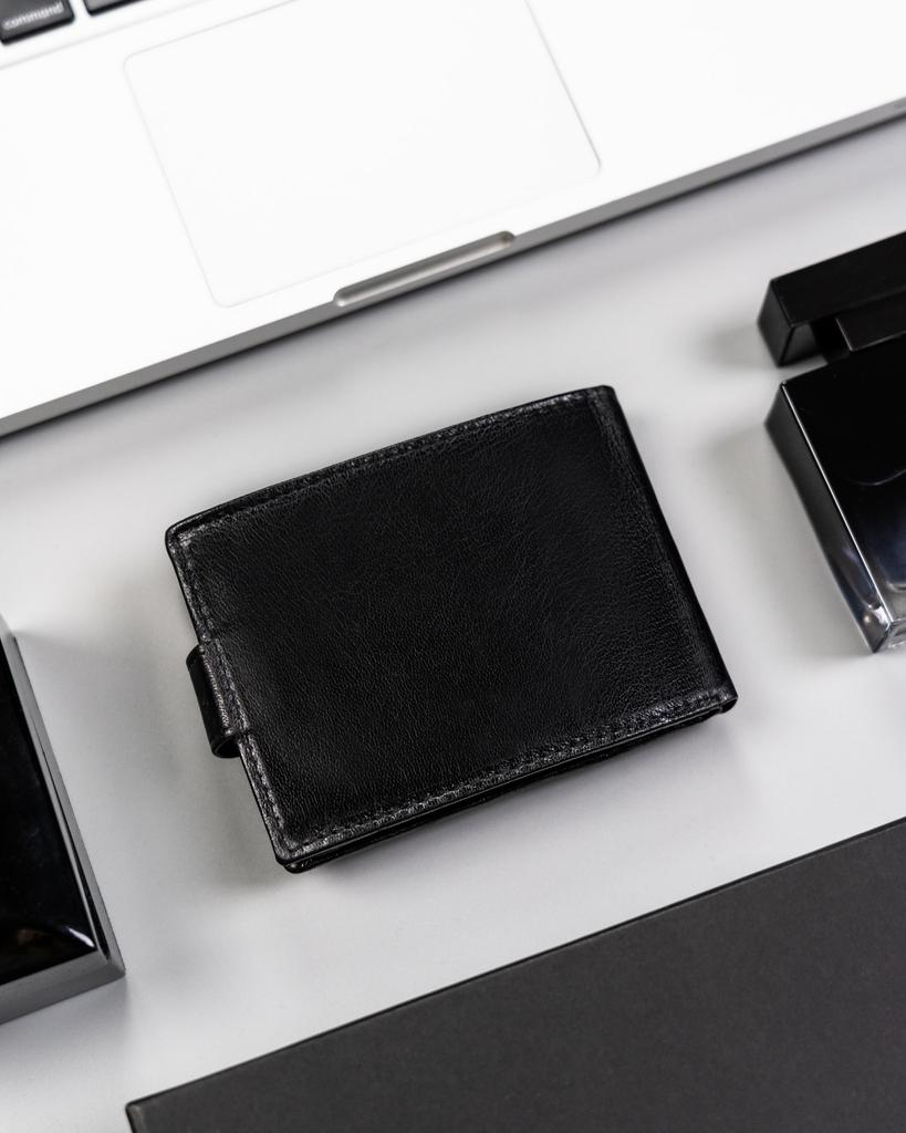 Gift set: men's leather wallet and keychain - Rovicky