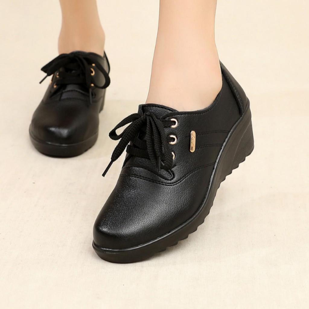 Thick-Soled Lace-Up Shoes for Middle-Aged and Elderly Women - Spring & Autumn Style for Work