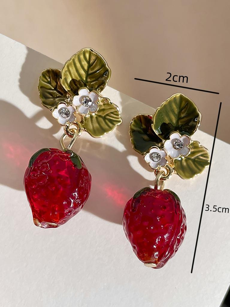 2PC Women's Fashion Trend Personalized Strawberry Earrings Outdoor Travel Carnival Banquet Party Holiday Dressing Gifts