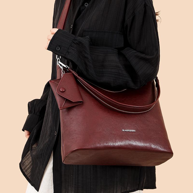 Women's Bag Vintage Shoulder Underarm Bag Commuter Crossbody Bag