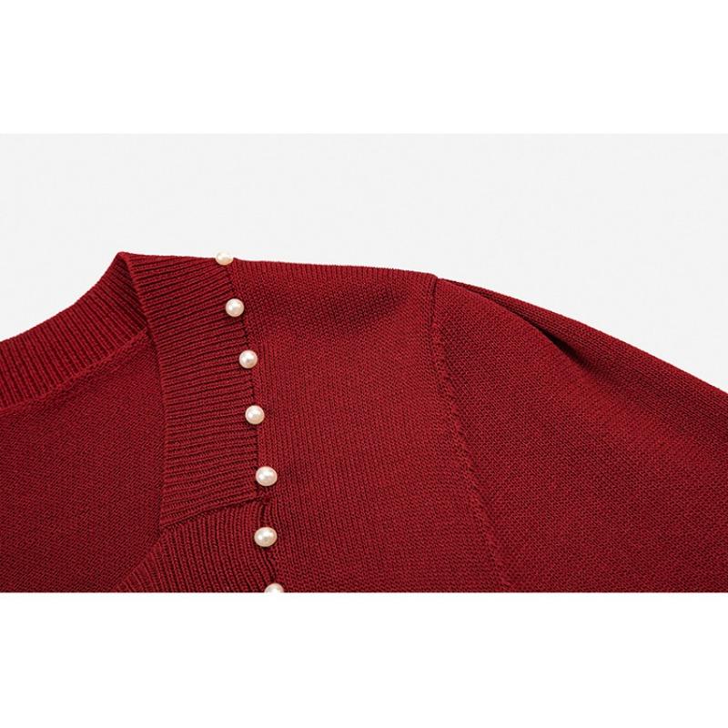 Plus Size T-shirt Women's Beaded Square Neck Blouse Spring Summer Loose Short-sleeved T-shirt Knitwear