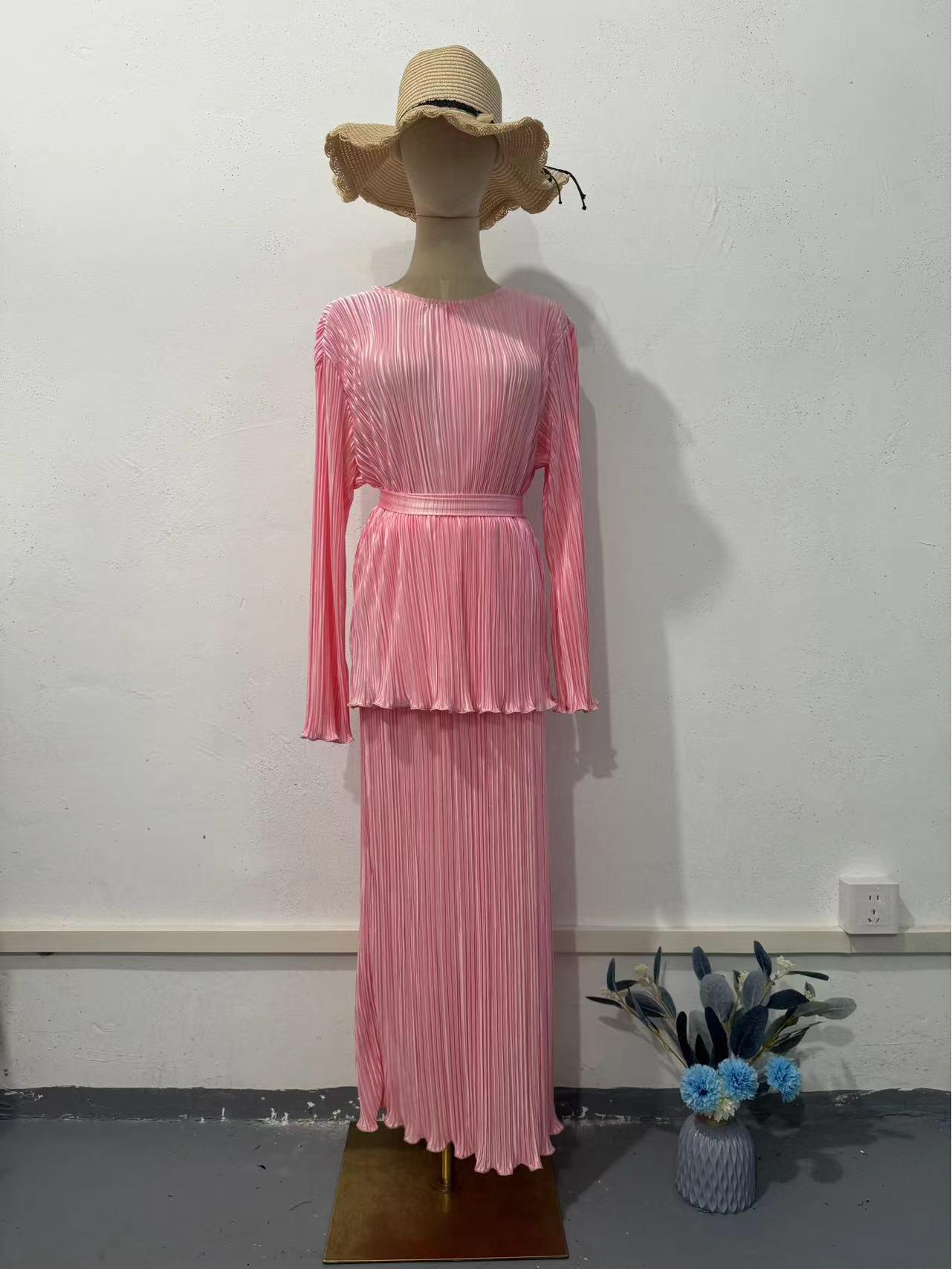 

Новый летний костюм из мерсеризованной юбки в европейском и американском стиле 2024 года с драпировкой и складками для комфортных поездок на работу L розовый