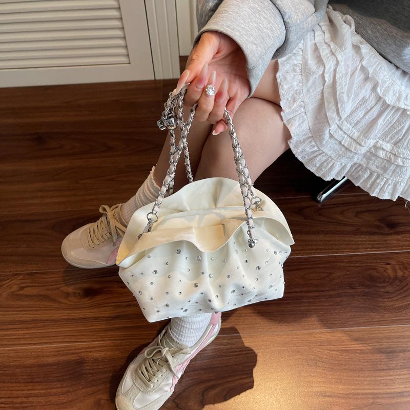 Folded Cloud Bag 2025 New Mori Sweet Girl Foreign Style Versatile Messenger Bag Fashionable Rhinestone Dumpling Bag Tide