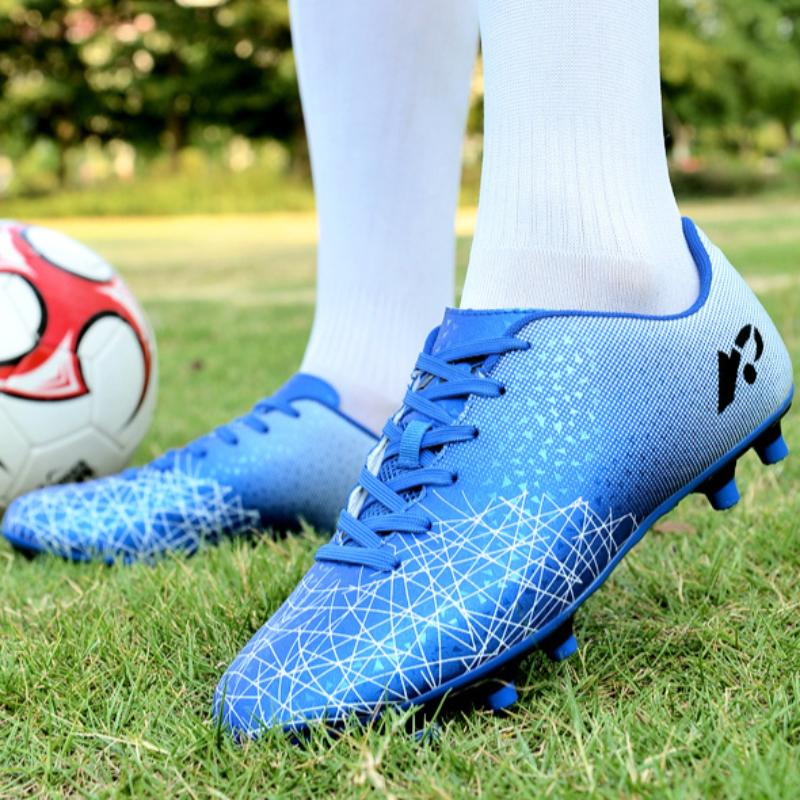 Football Shoes with Broken Nails and Long Nails for Competition Training for Children and Teenagers