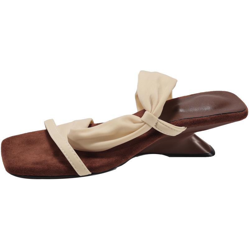 Red French Fairy Wind Square Head Heightened Slope Heel Slippers Women's Outer Wear Summer 2025 New with Skirt Cool Slippers