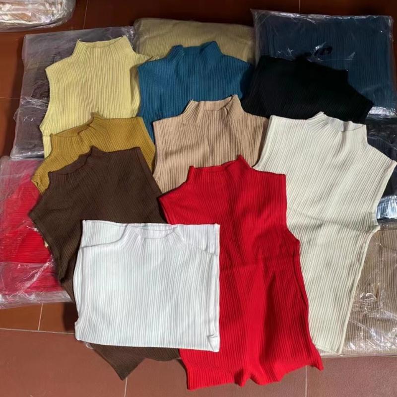 

Трикотажные повседневные майки с полувысоким воротом, женские майки без рукавов, облегающие, темпераментные женские майки, жилет, элегантные, однотонные, модные, женские майки 26305 One Size хаки