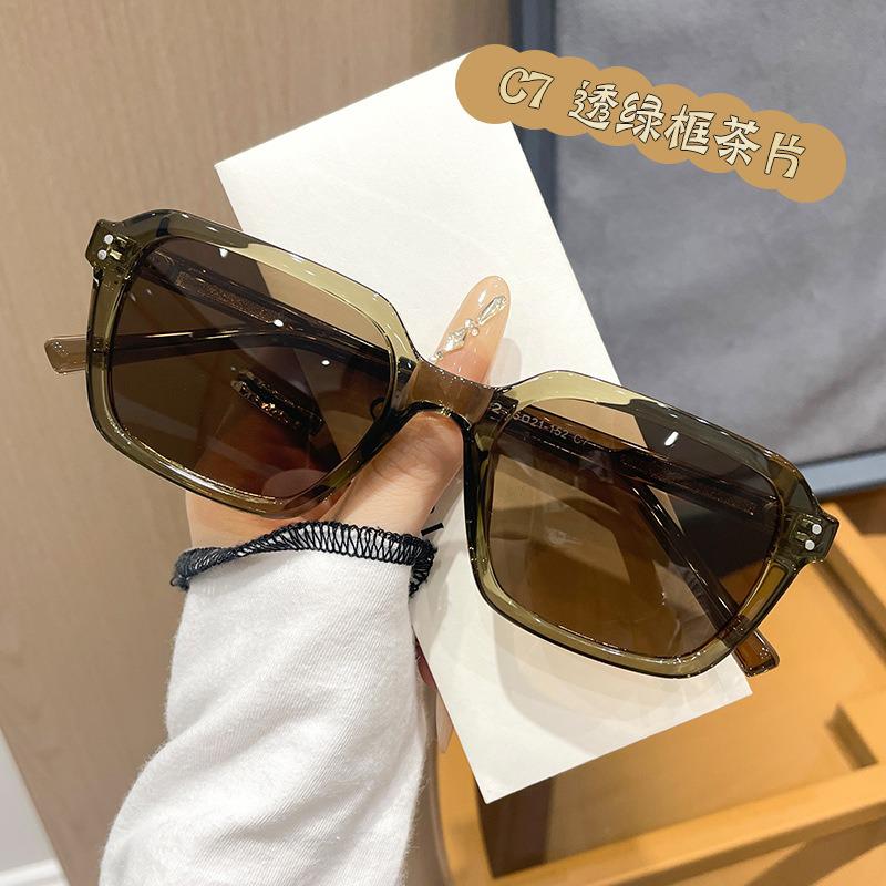 55112 New TR90 Polarized Women's Sunglasses: Japanese & Korean Style, Lightweight Small Square Frame