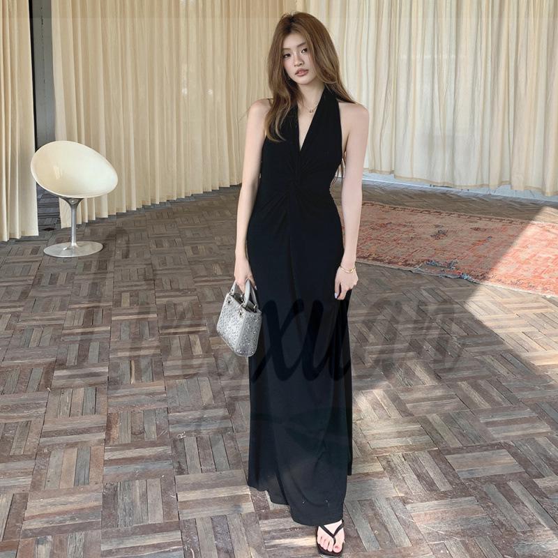2026 Spring/Summer V-Neck Knot Pleated Halter Slim Fit Open Back Dress for Women Large
