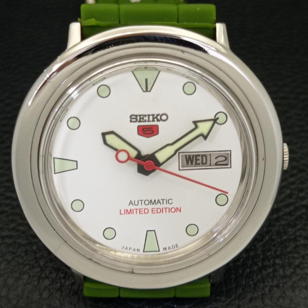 USED VINTAGE SEIKO 5 AUTOMATIC 7006A JAPAN MENS WHITE COLOR DIAL WATCH A433850-2 R119-a433850
