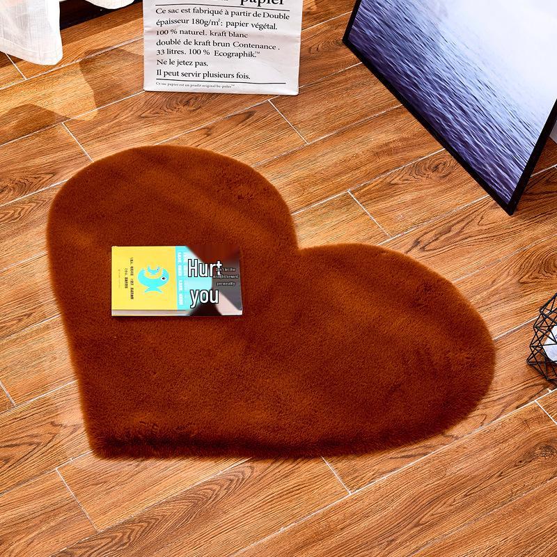 European Style Faux Rabbit Fur Carpet - Modern, Simple Short Pile Velvet Floor Mat for Home Entrance.