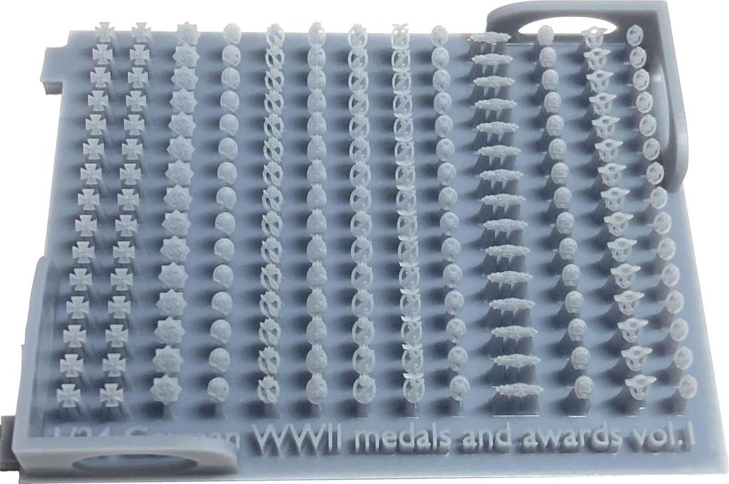 Chino Model WWII German Medal Set 1 3D Printer Kit 1/24 Vol. CM-199A (Military)