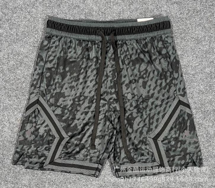New 2026 summer loose and quick-drying men's AJ basketball shorts printed trendy sports casual pants source wholesale