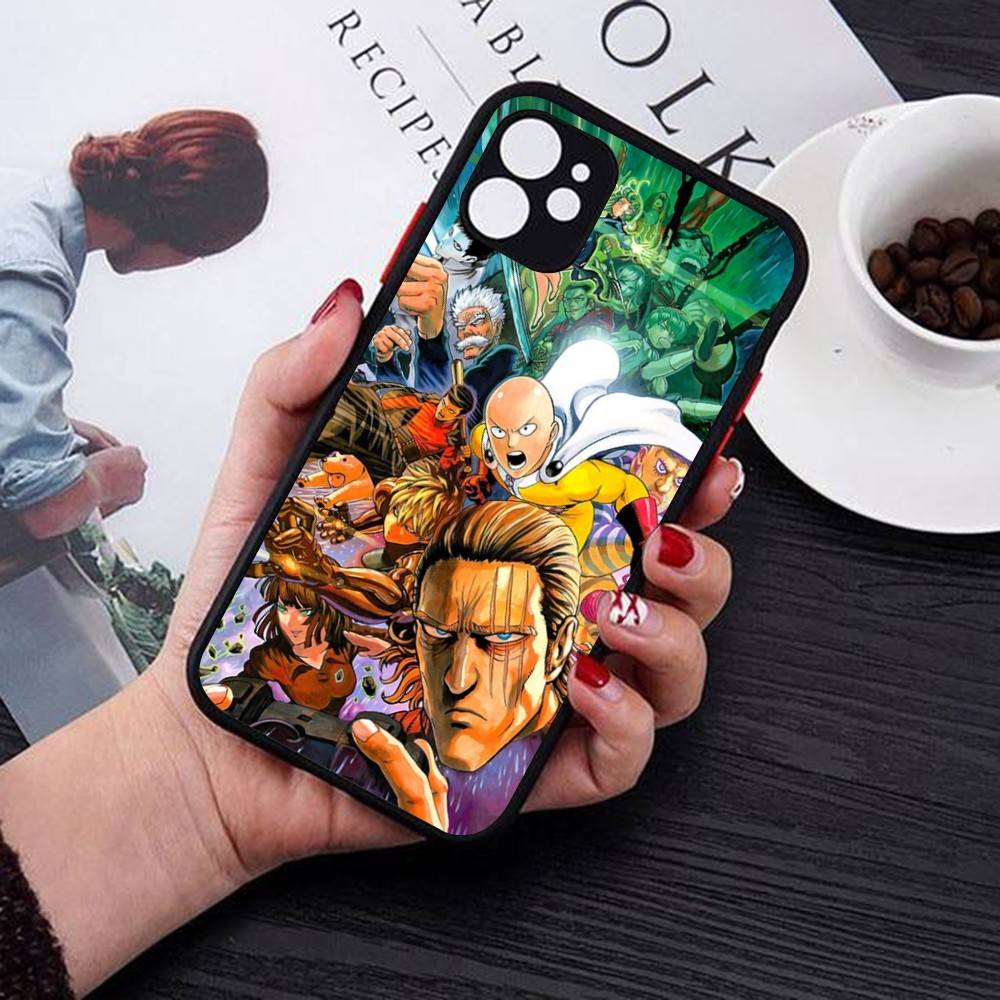 One P-Punch Man Saitama Phone Case For IPhone 14 11 12 13 Mini Pro Max 8 7 Plus X XR XS MAX Translucent Matte Cover