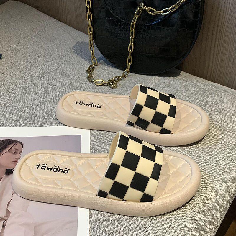 Sandals Bedroom Bathroom Shoes for Women Plaid Woman Slippers Flat Slides Summer Footwear Waterproof Stylish Casual Small Size