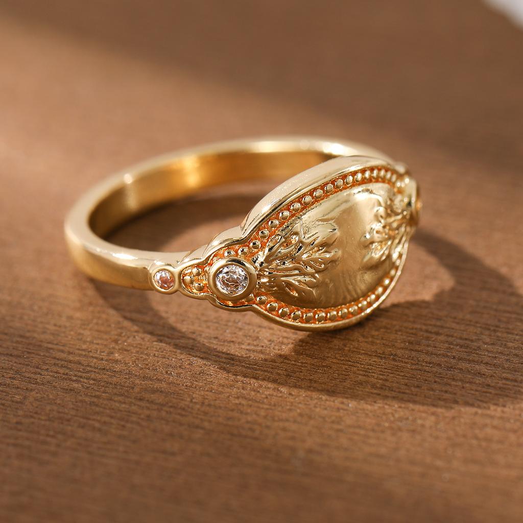 Retro Court-style Oval Nameplate Ring Made of Copper. Women's Jewelry Ring. Suitable for Formal Events and Daily Wear.