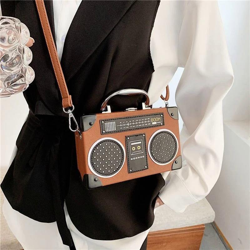 3 cores vintage versátil criativo rádio unissex mochila metal punk bolsa de ombro nostalgia pequena bolsa quadrada para mulheres homens grils