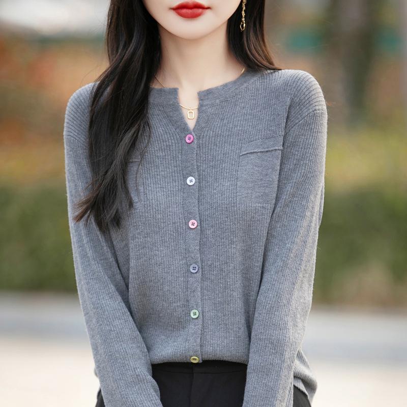 Весенний новый вязаный кардиган с V-образным вырезом, однотонный полосатый свободный и универсальный топ с петлями на пуговицах S