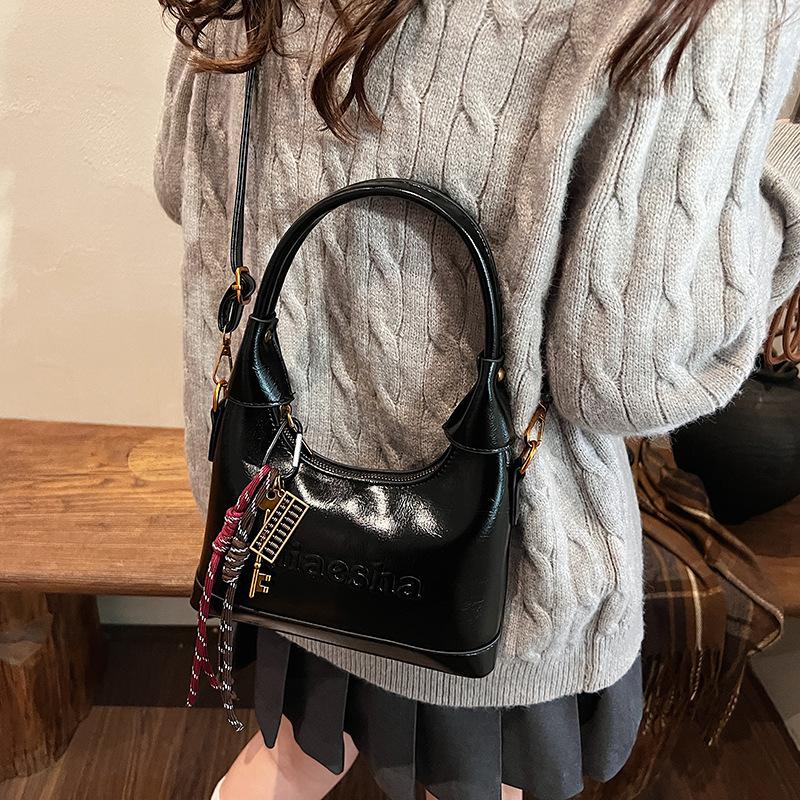 

Ретро мода ручна сумка-боул, сумка-мішок з бобами, жіноча 2025 нова, висококласний нішевий дизайн, сумка через плече, месенджер 22*7*17 чорний