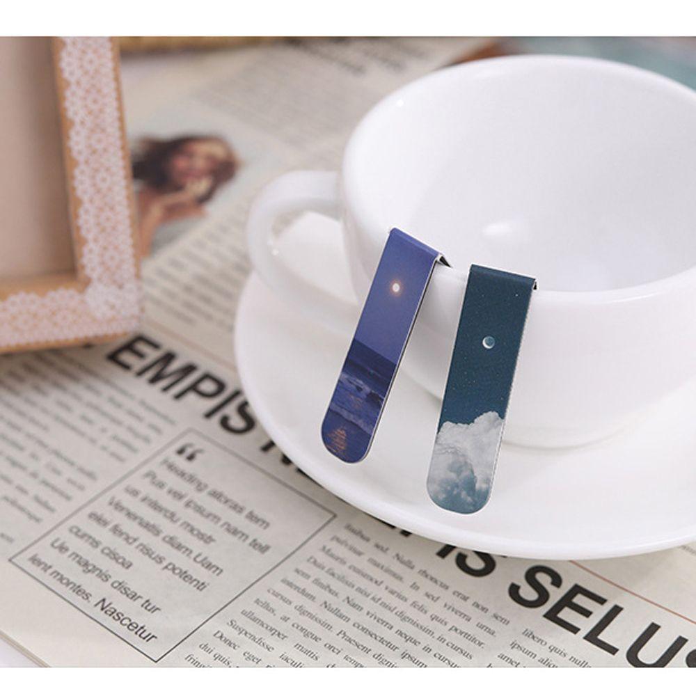 Reading Assistant Misty Fantasy Series Page Label Page Holder Reading Book Mark Magnet Bookmark