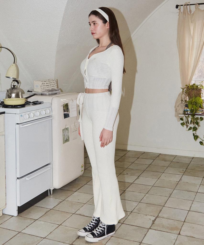 Yuheelee Modal Knit Crop Cardigan / Cream