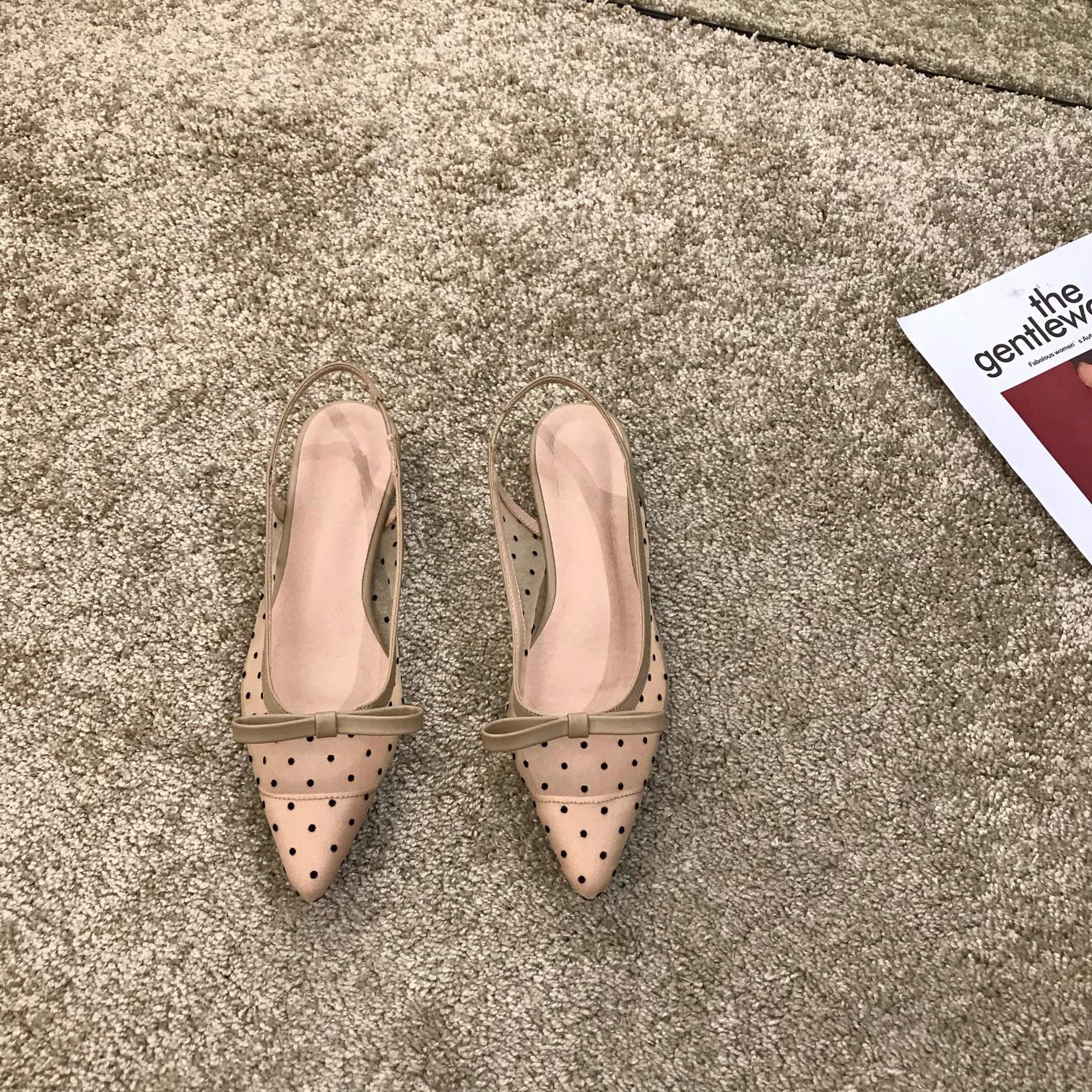 

Весенне-летние новые французские сандалии из сетчатой пряжи с ремешком на один палец, на низком каблуке, с закрытой пяткой, женские туфли на толстом каблуке с острым носком и высоким каблуком 35 абрикосовый