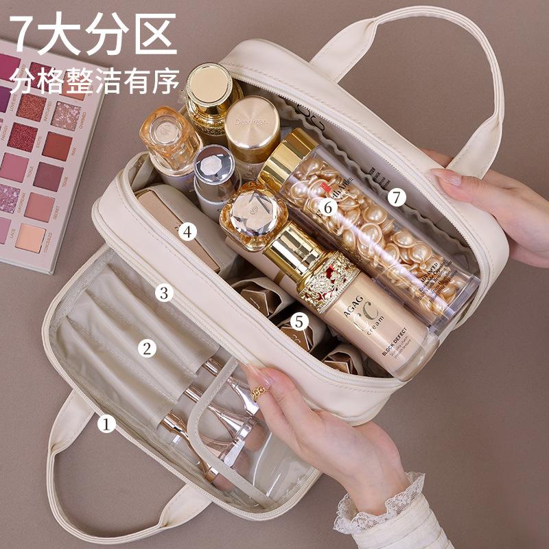 Double-layer portable cosmetic bag, large-capacity high-end women's portable niche~~ Cosmetics storage bag, starting from one approval.