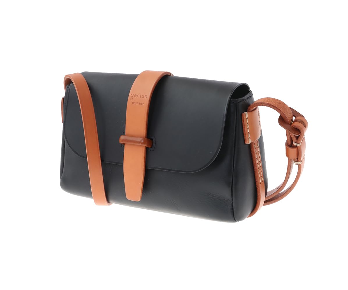 

Genten Shoulder Bag Saddle Belt Nuova Horizontal Compact Shoulder Bag Black Women s 43390-10 чорний