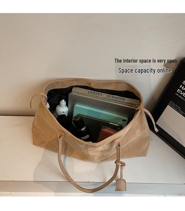 Bolsa de Ombro Versátil de Camurça Slouchy 2025 com Design de Nicho Quadrado