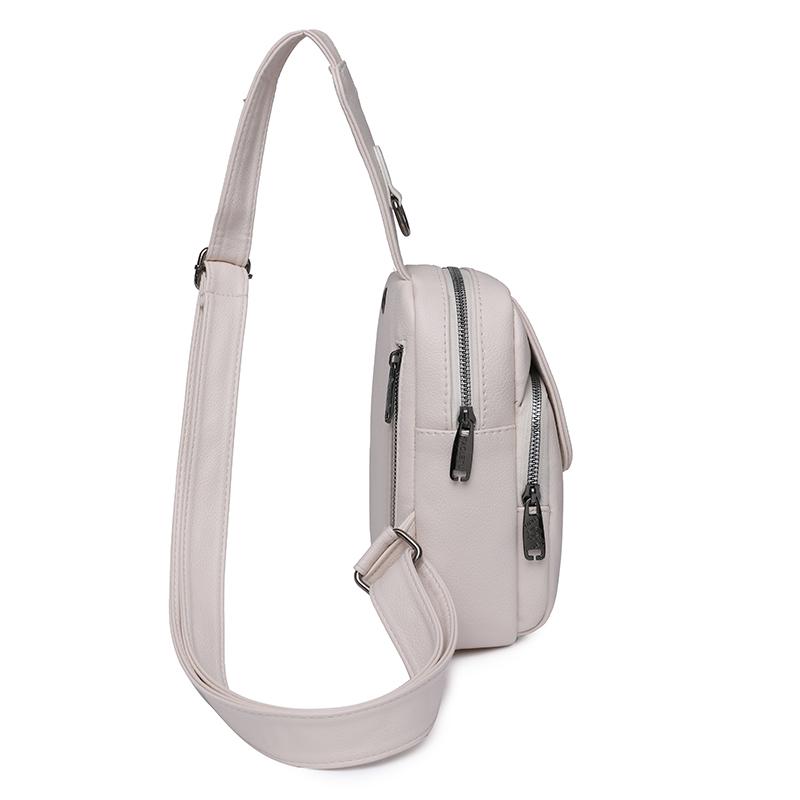 Women Bag Multiple Pockets Chest Bags Rivet Fashion Simple Female Shoulder Bags Designer Classic New Crossbody Girls Messenger