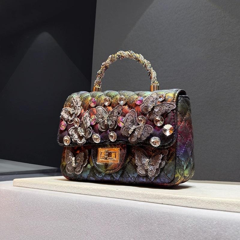 2025 Women's Luxury Designer Rhinestone Messenger Bag Retro Fashion Butterfly Diamond Handbags With Metal Chain Shoulder Bag