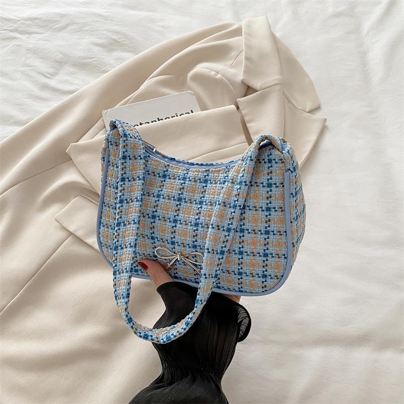 

Нишевая клетчатая сумка женская 2025 новая осень, популярная в этом году универсальная высококлассная наплечная сумка, маленькая сумка под мышкой синий