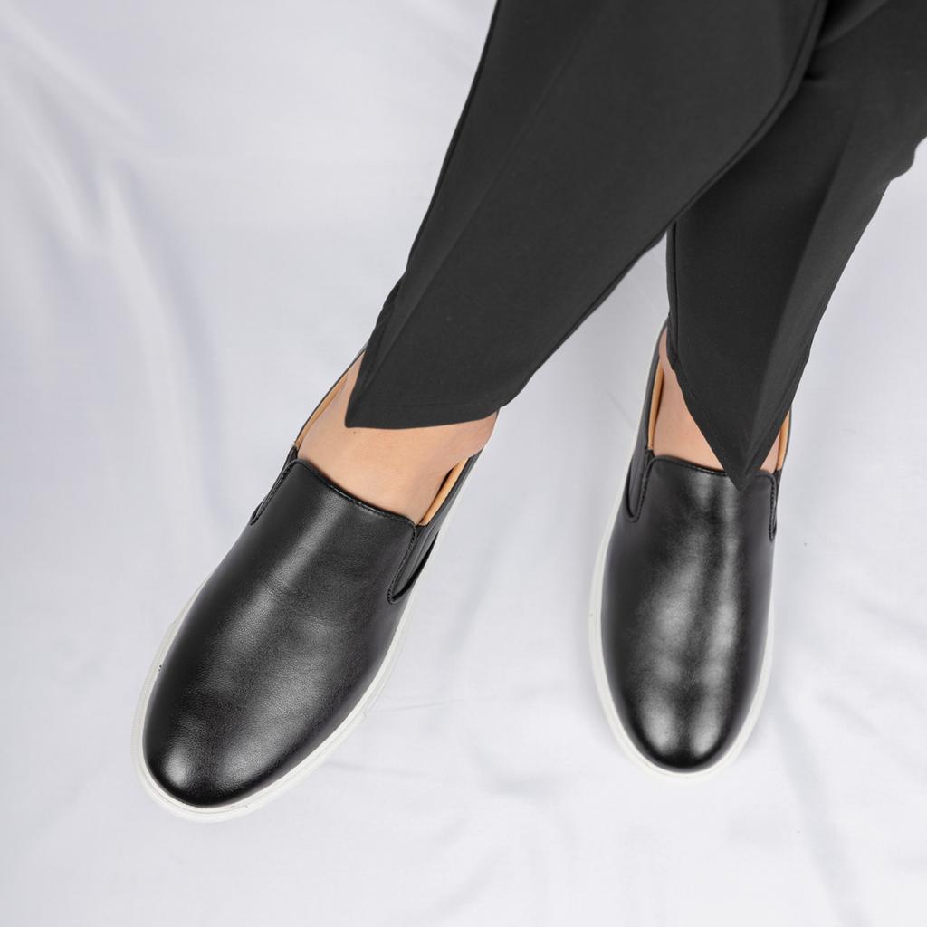 Fashion Fashion Outdoor Lazy Shoes Slip on Male Driving Shoes Fashion Style Men's Loafers Handmade Moccasins Comfy Driving Casual Flats