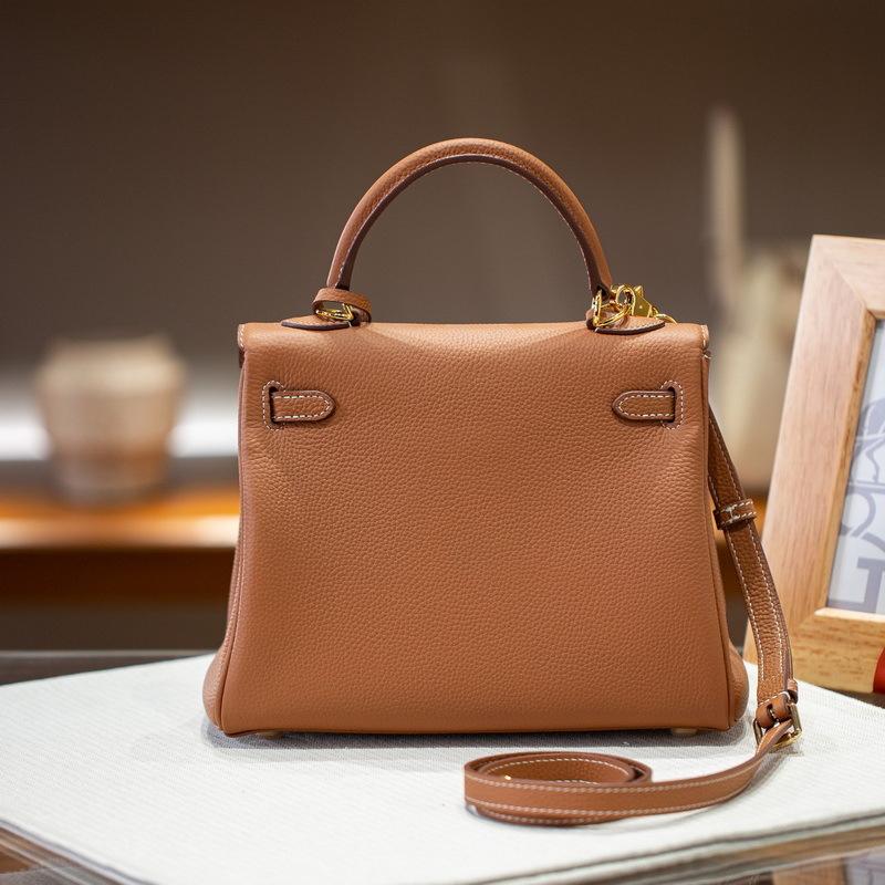 Manufacturer's 2025 New Top Layer Cowhide Silver Buckle Togo Soft Leather Bag Genuine Leather Women's Bag Handbag Crossbody Bag