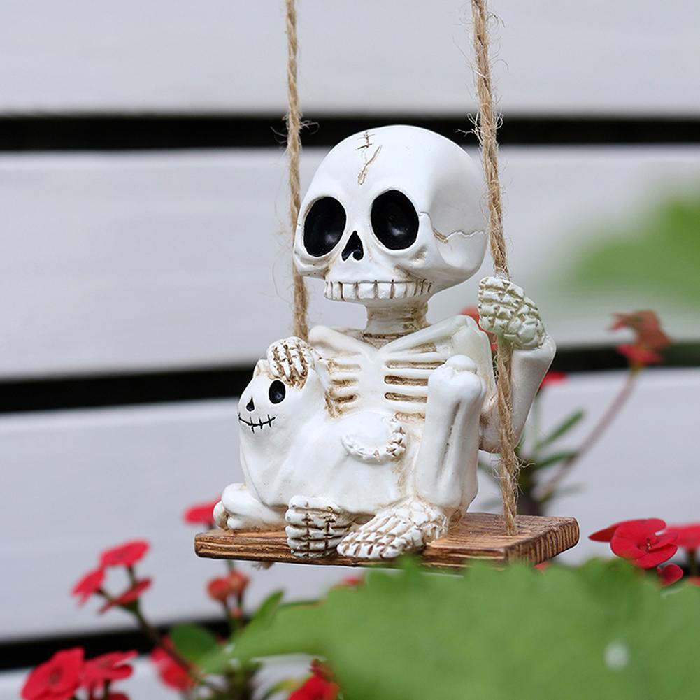 Swing Skull Resin Hanging Pendant Scary Hanging Decoration For Lawn Yard Decoration