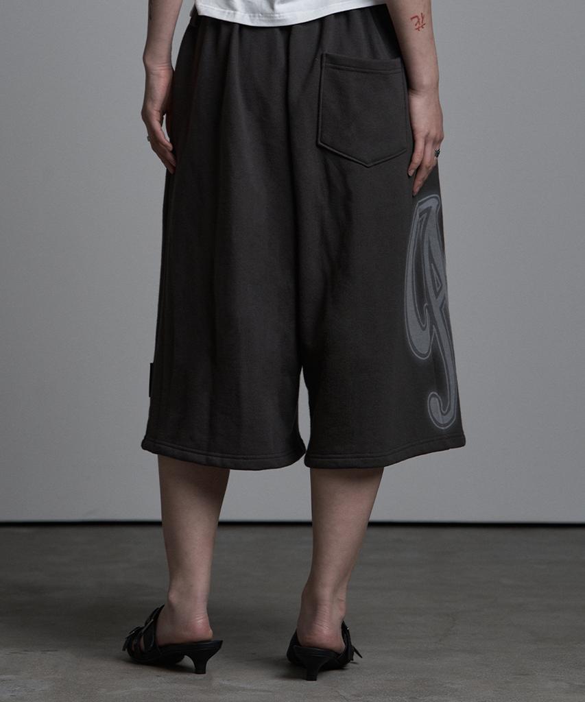 Aejeuyua Sagging Flare Bermuda Pants Charcoal