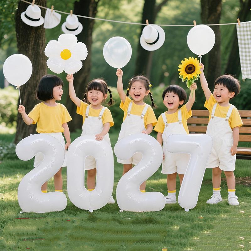 32 Inch 2027 Happy New Year Foil Balloons Christmas New Year Party Decoration Festival Party Supplies Photo Props Home Decor