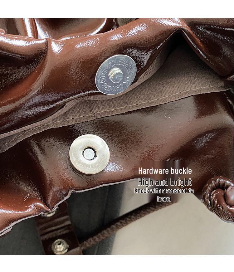 2025 Autumn French Pleated Cloud Bag: New Fashion Textured Casual Handbag & Crossbody