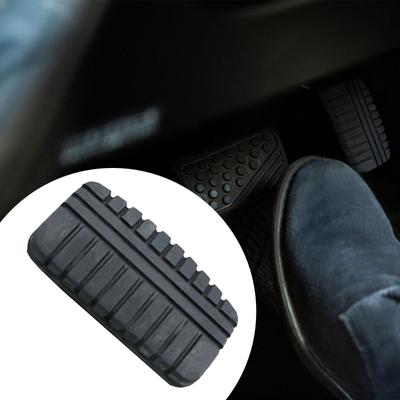 Pastiglia del pedale del freno antiscivolo MR334969 Accessori per auto in gomma Parti di ricambio di alta qualità Facili da sostituire
