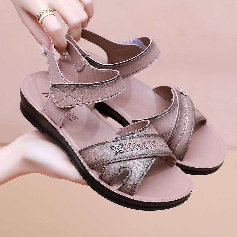 New Sandals Wear Soft Sole Comfortable In the Middle and Middle of the Elderly Flat Non-slip Women's Shoes In Summer