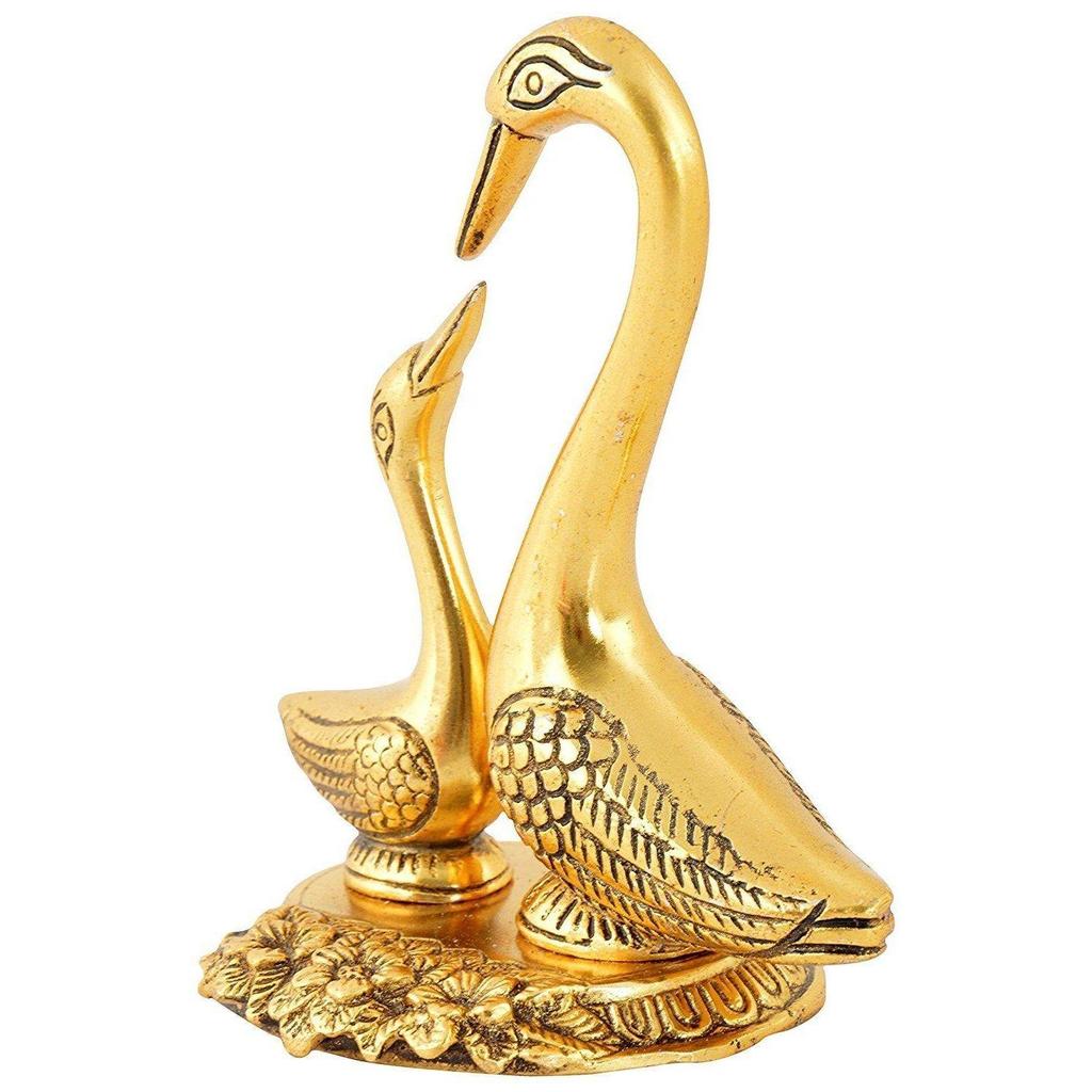 Metal Kissing Duck Showpiece for Home and Office Decor Decor- Decorative Items for Home, Antique Home Decor (9 Inches)