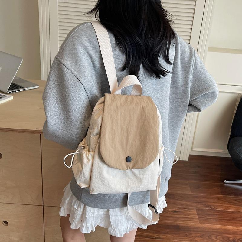 Lässiger Rucksack, neue Mode Sport-Reise-Umhängetasche, lässiger Klappen-Reise-, Schulranzen, Rucksack für Studenten.