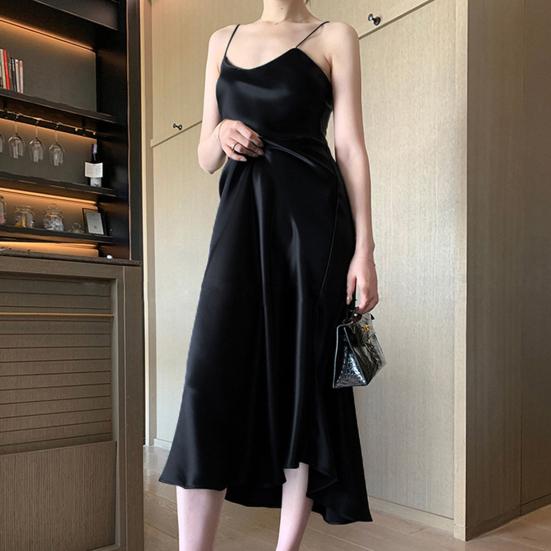 Women Evening Dress Low Cut V Neck Solid Color Spaghetti Strap Backless Dress-up Sleeveless Satin Wedding Party Midi Dress Lady Clothing