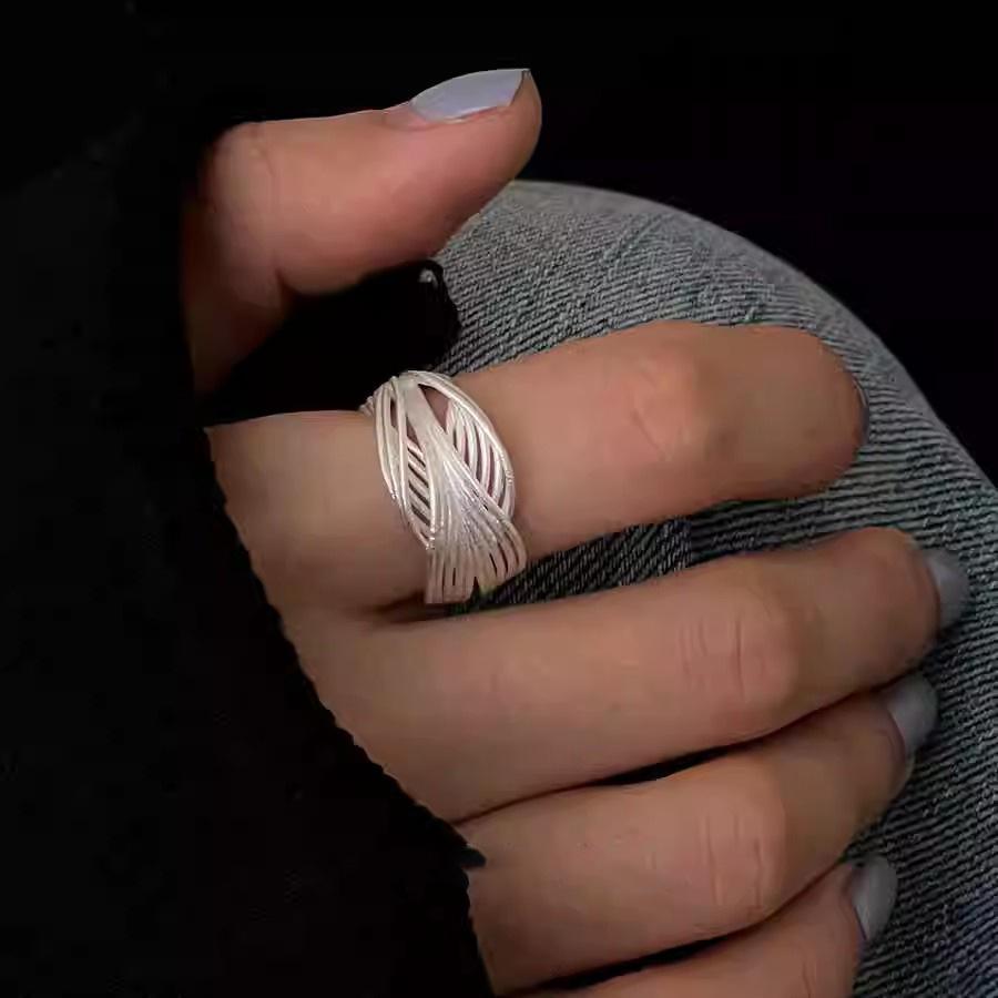 Trendy Geometric Lines Adjustable Ring for Women – Versatile, Stylish & Popular