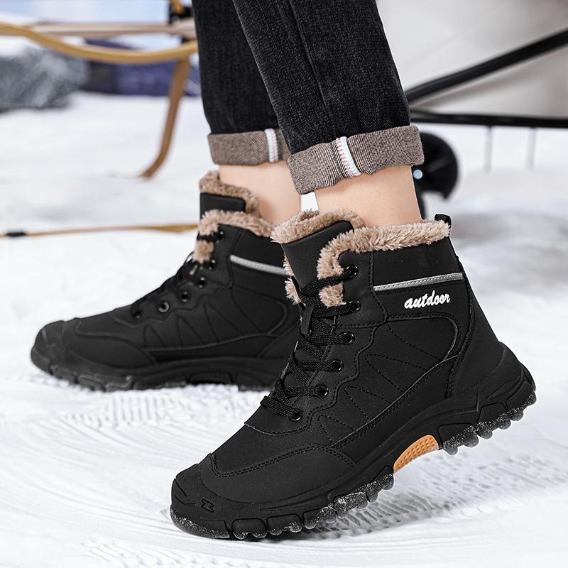 2024 New Warm Vulcanized Shoes Men's Casual Sports Shoes Winter Thick Sole Mid Top Fashionable Youth Versatile Trendy Boots