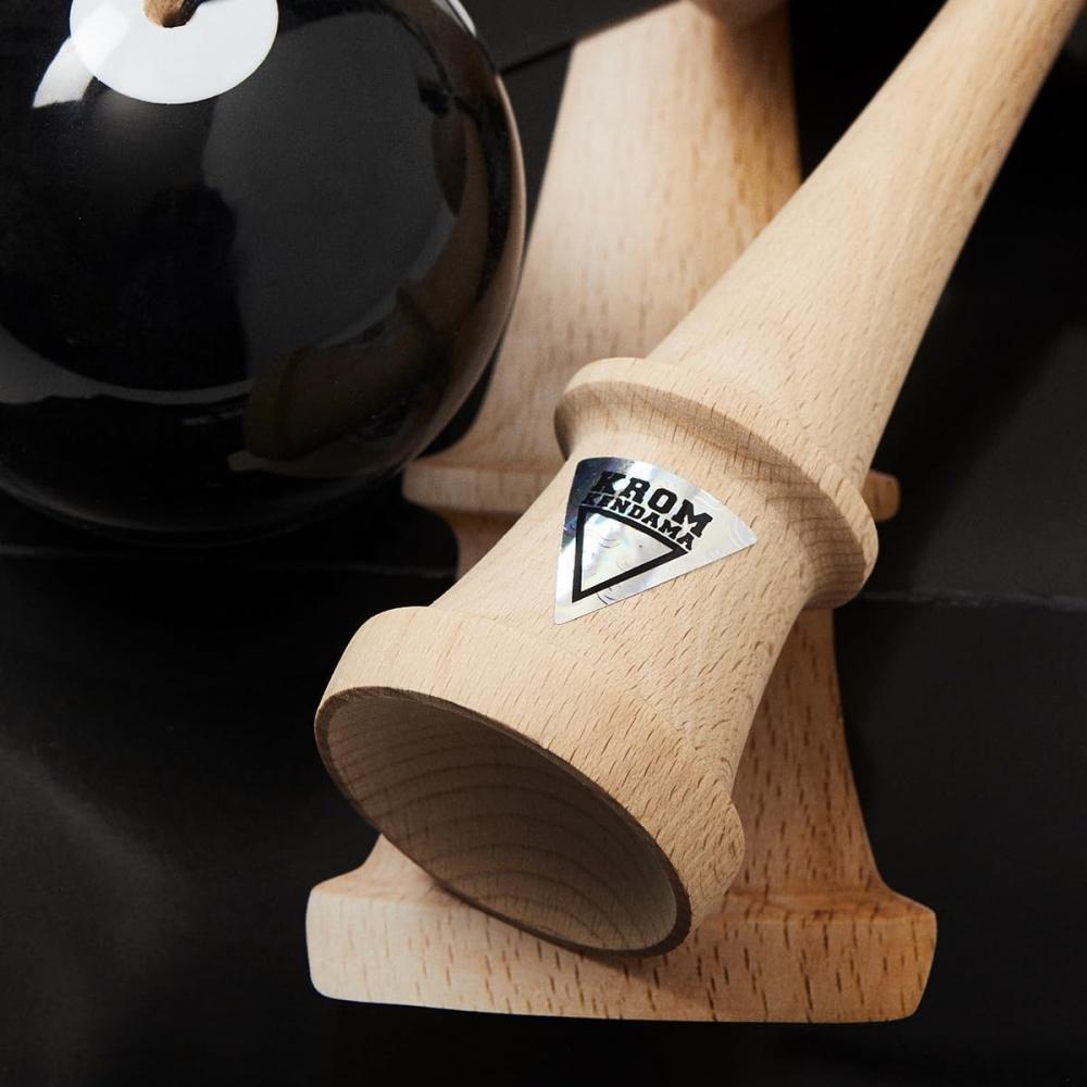 Wisee Kendama Krom Pop Chrome Pop Lol Sticky Clear  Black  Black