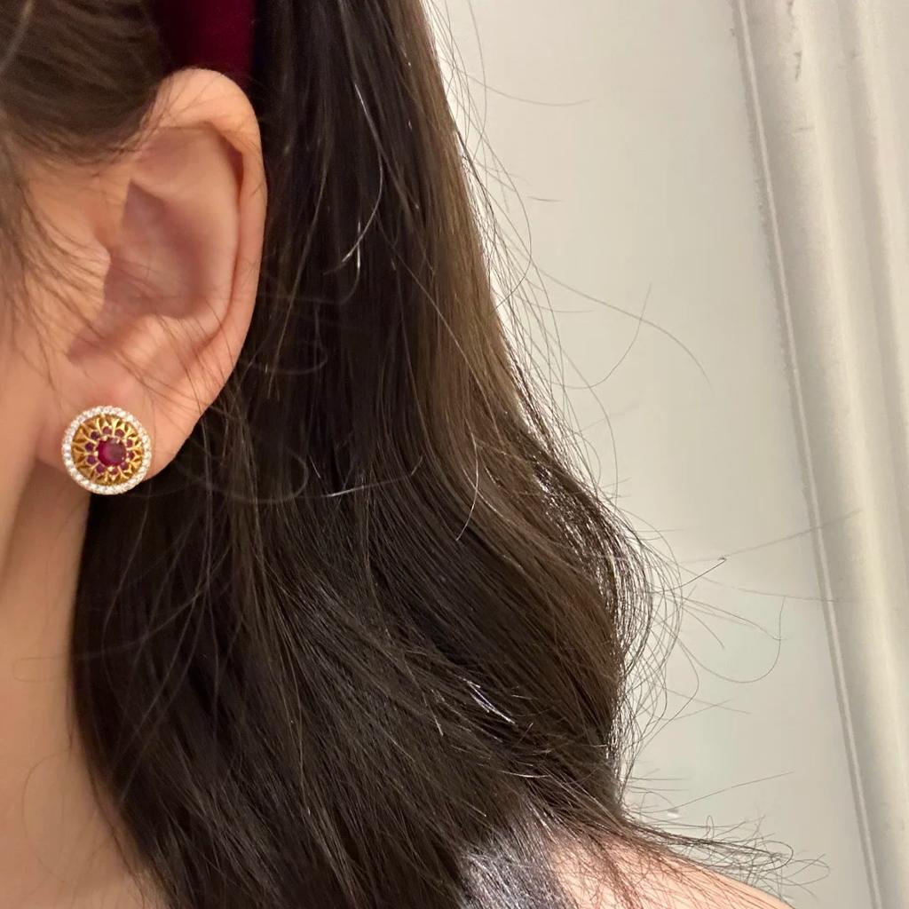 Retro Exquisite Round Red Cubic Zircon Gold Color Stud Earrings Inlaid Small Cz Party Birthday Ear Accessories Jewelry For Women