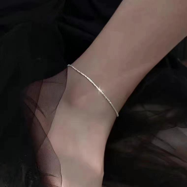 

Блискучий браслет на щиколотку, жіночі ніші з циганської зірки. Високоякісні аксесуари для ніг срібний