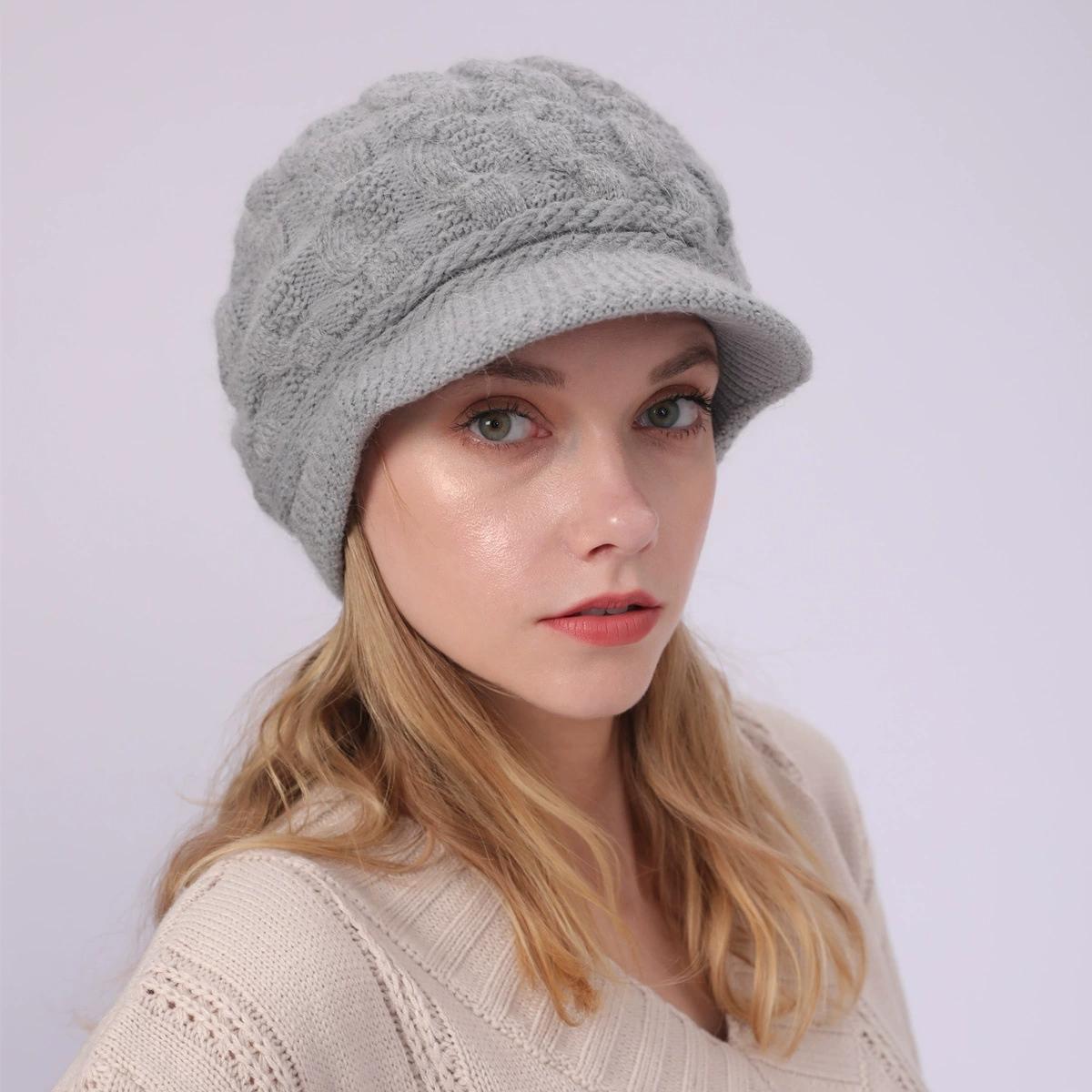 

Women s Winter Cable Knit Hat with Fleece Lining, Fashion Beret & Peaked Cap Style, Thickened Warm Beanie for Cold Weather One Size сірий колір