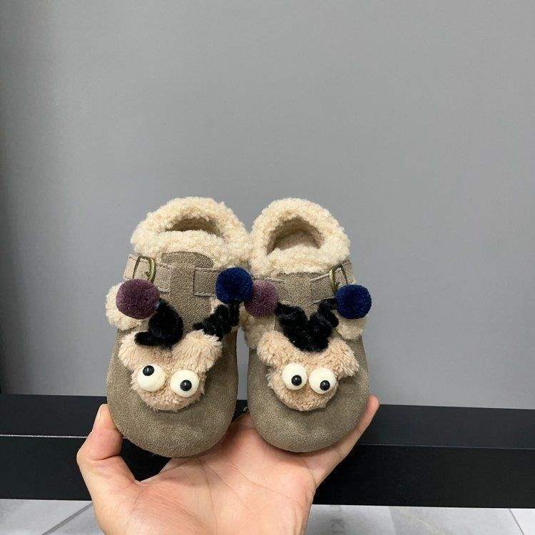 

Корейская версия детских зимних новинок 2025 года, бархатные теплые биркенштоки для девочек, милые универсальные шапки-бини для мальчиков, обувь для малышей 33 yards length 21 хаки