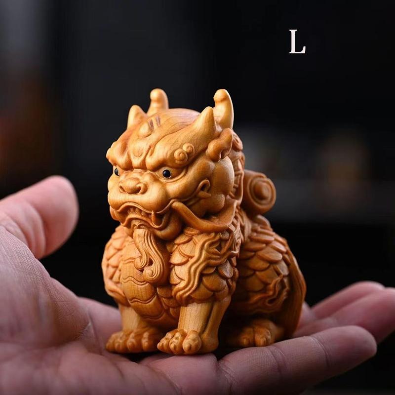Rzeźba w drewnie Zatwierdzona przez maskotkę Qilin rzeźby figurki Rzeźba z litego drewna Urocza Dekoracja do domu pokoju biura bogactwa szczęścia Feng Shui